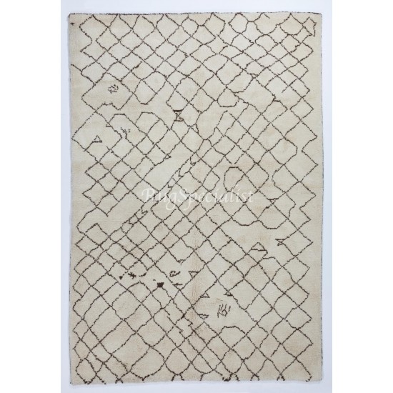 Contemporary Moroccan Rug made of Natural Undyed Wool