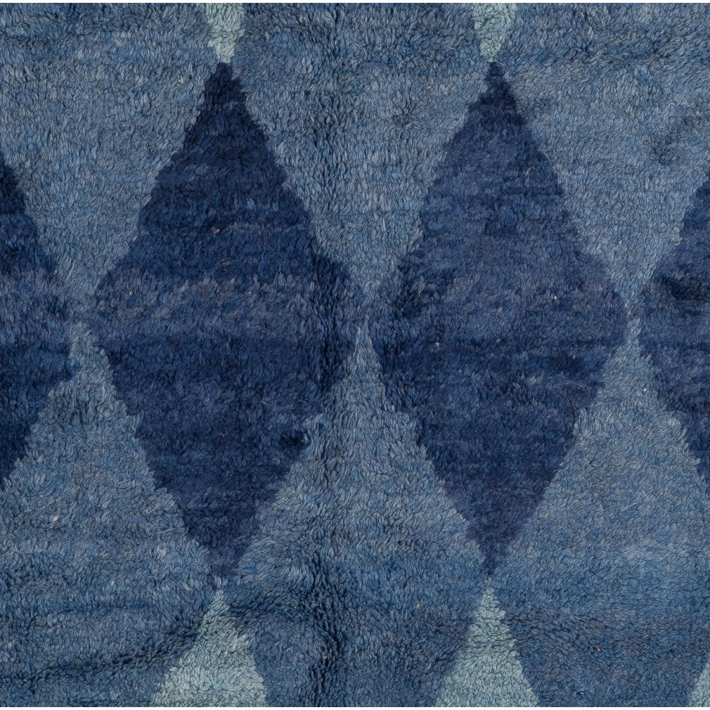 Contemporary Wool Rug with Interlocking Blue Diamonds