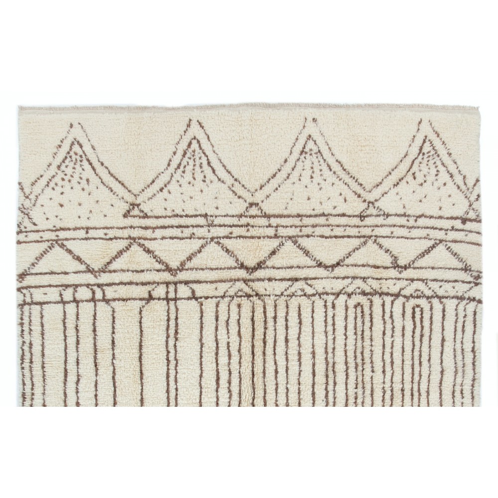Handmade Moroccan Tulu Rug Made of Natural Undyed Wool