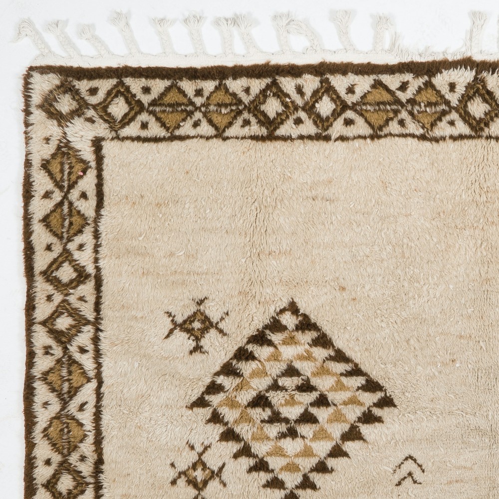 Vintage Tulu Rug, Hand-knotted Carpet Made of 100% Wool, Custom Options Available Vintage Tulu Rug, Hand-knotted Carpet Made of 100% Wool, Custom Options Available
