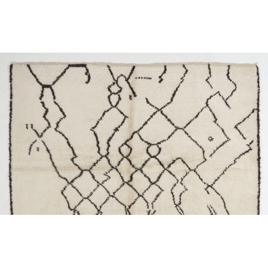 Contemporary Moroccan Rug, Hand Knotted, 100% Natural Undyed Wool