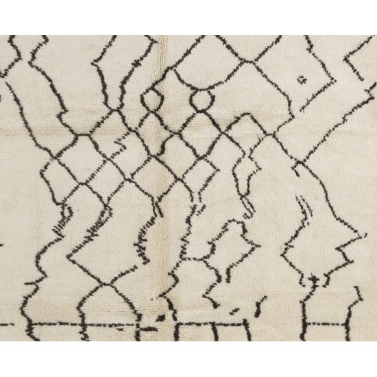Contemporary Moroccan Rug, Hand Knotted, 100% Natural Undyed Wool Contemporary Moroccan Rug, Hand Knotted, 100% Natural Undyed Wool