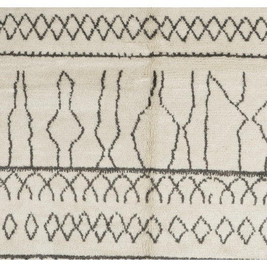Boho Chic Moroccan Rug, 100% Natural Undyed Wool, Custom Options Available Boho Chic Moroccan Rug, 100% Natural Undyed Wool, Custom Options Available