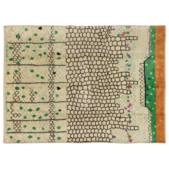 Contemporary Hand Knotted Rug, 100% Soft, Velvety Wool. Custom Options Available Contemporary Hand Knotted Rug, 100% Soft, Velvety Wool. Custom Options Available