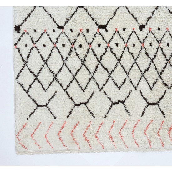 Moroccan Rug Made of Natural Ivory and Brown Wool