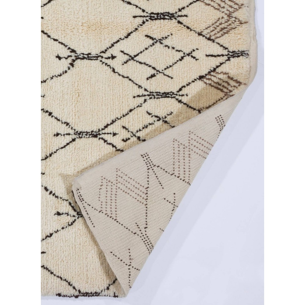 Contemporary Moroccan Design Rug, Beni Ourain Carpet, 100% Wool