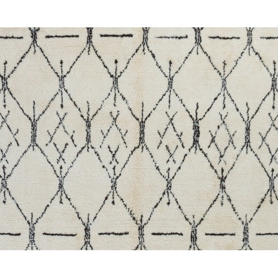 Contemporary Moroccan Design Wool Rug Contemporary Moroccan Design Wool Rug