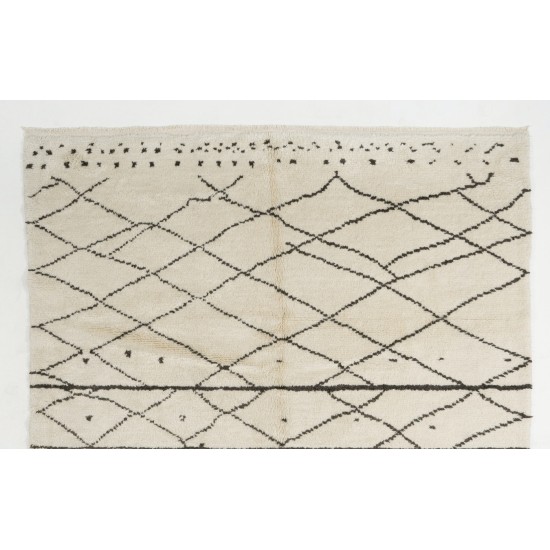 Modern Moroccan Azilal Rug, 100% Wool Carpet