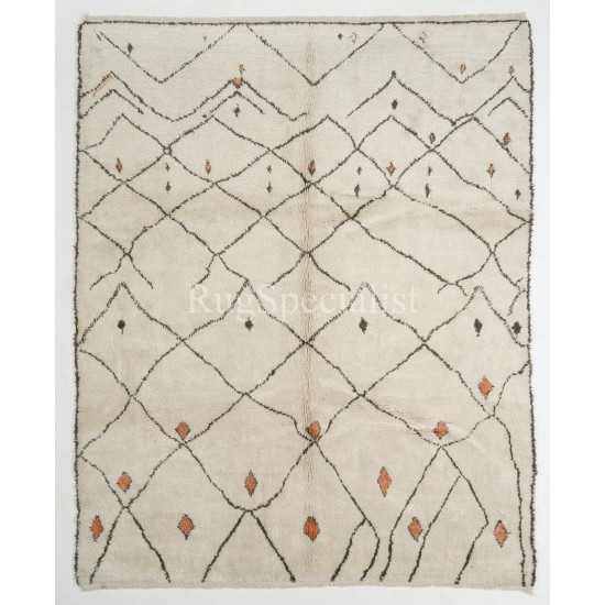 New Boho Chic Moroccan Hand-Knotted Rug Made Of Natural Wool for Contemporary Interiors. Custom Colors & Sizes Available