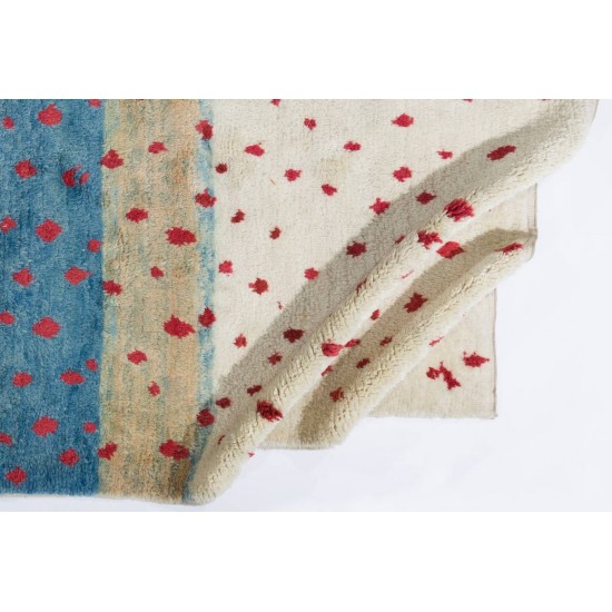 Contemporary Moroccan Wool Rug. Custom Options Available Contemporary Moroccan Wool Rug. Custom Options Available