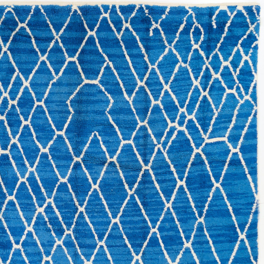 Modern Moroccan Berber Tulu Rug in Blue & Cream Colors. 100% Wool. Custom Options Available
