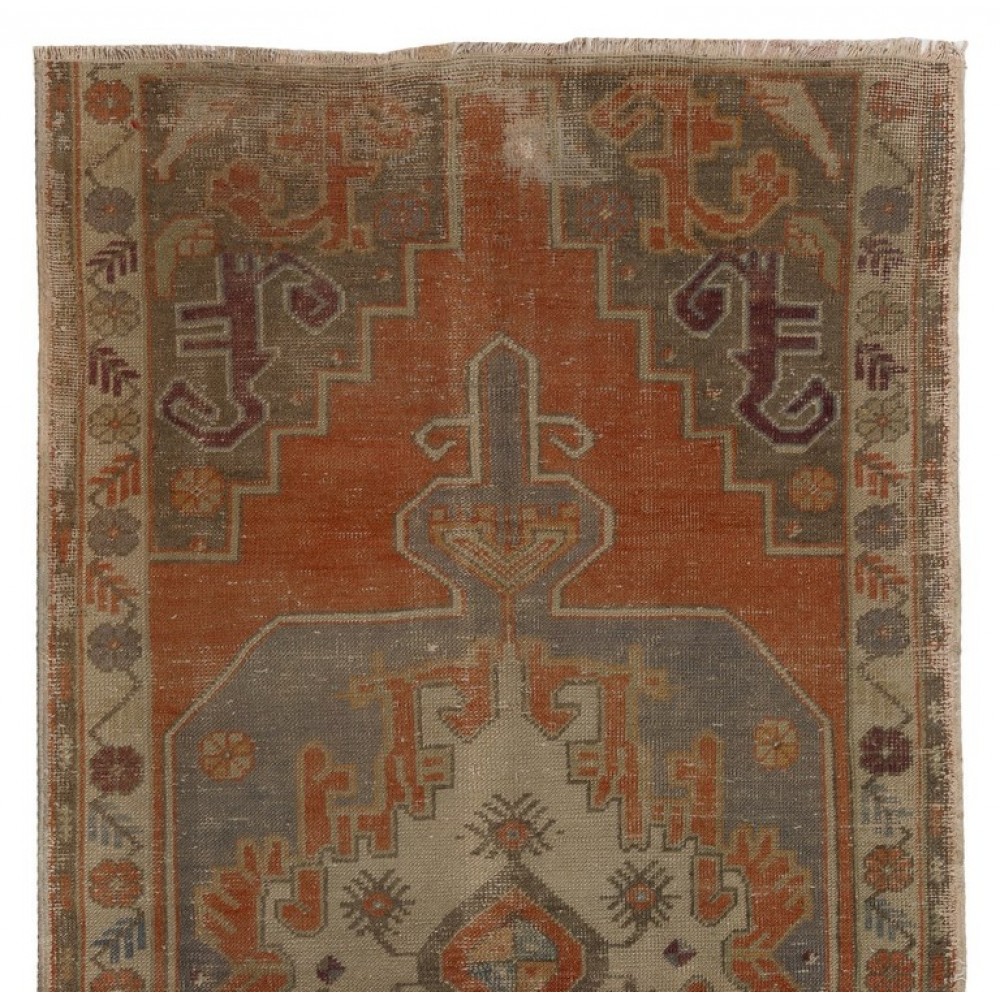 Rustic Farmhouse Decor Vintage Turkish Village Wool Rug, Unique Handmade Carpet with Cottage Style