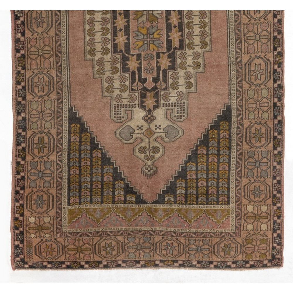 Vintage Central Anatolian Village Rug with Medallion Design, 100% Wool