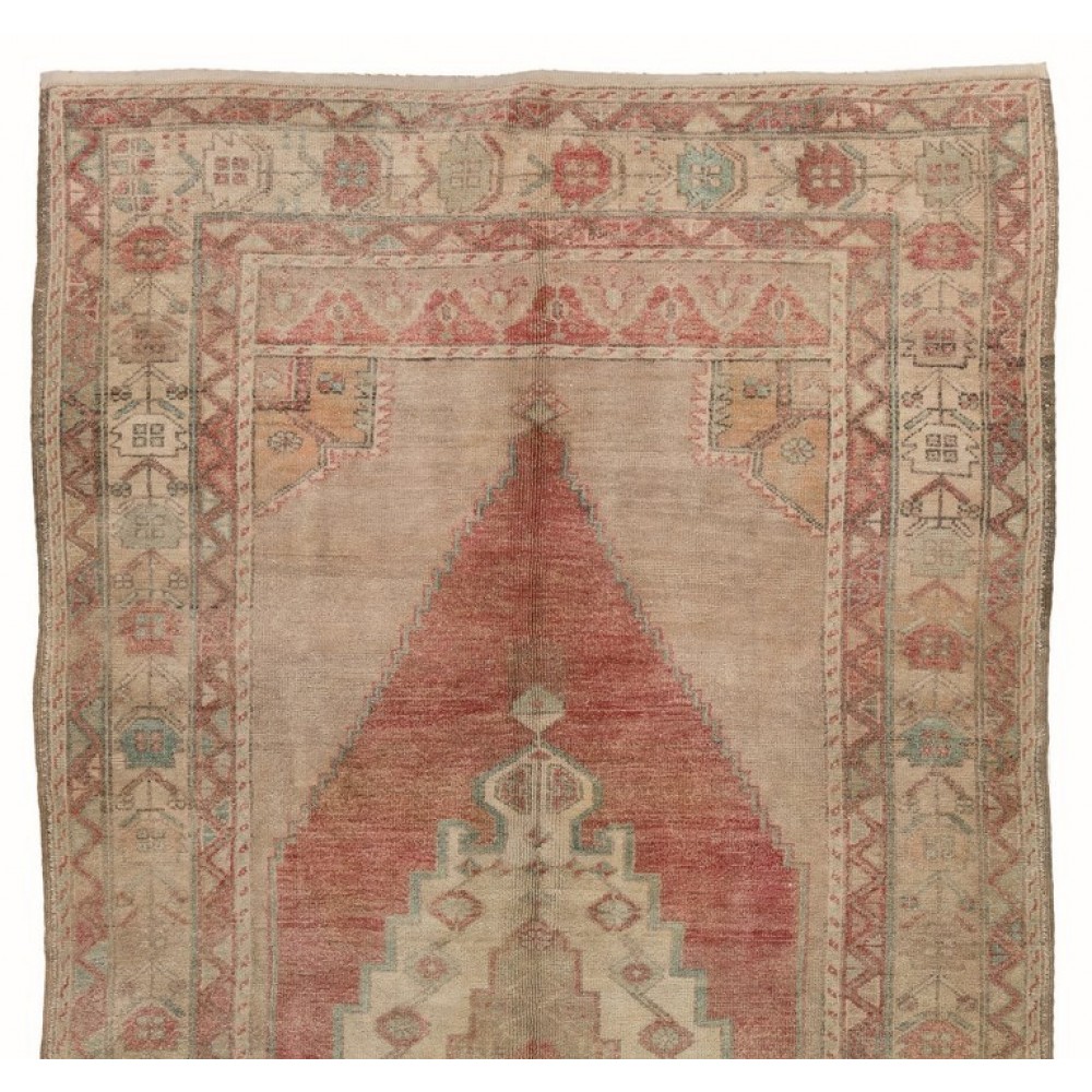Vintage Oriental Rug for Country Homes, Tribal, Traditional Interior