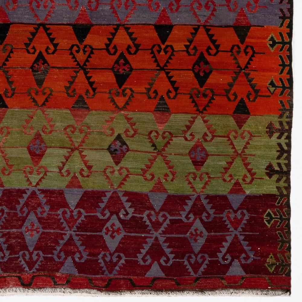 Vintage Handwoven Turkish Runner Kilim (Flat-weave) with Geometric Design. %100 Wool