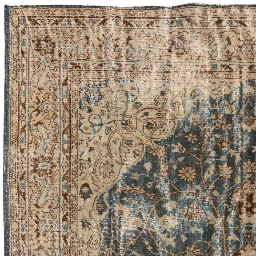 Fine Vintage Traditional Turkish Wool Rug in Soft Colors
