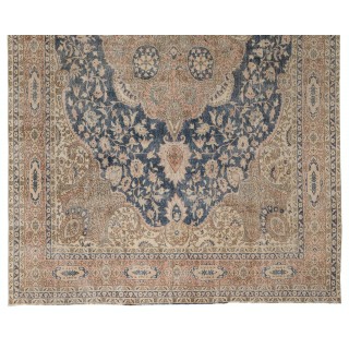 Traditional Vintage Hand Knotted Turkish Wool Area Rug, Living Room Carpet Traditional Vintage Hand Knotted Turkish Wool Area Rug, Living Room Carpet