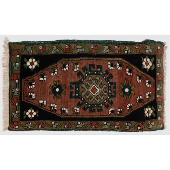 Mid-Century Handmade Accent Rug, Turkish Door Mat, Authentic Bath Mat