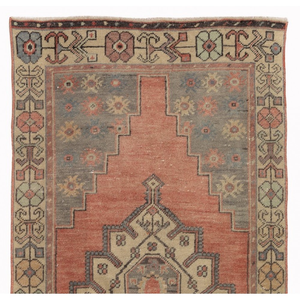 Vintage Tribal throw Rug, Soft Wool and Natural Colors, Turkish Carpet