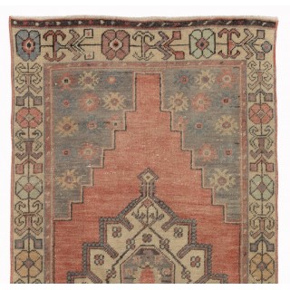 Vintage Tribal throw Rug, Soft Wool and Natural Colors, Turkish Carpet