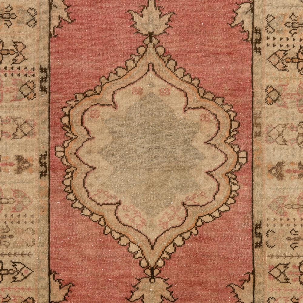 Vintage Handmade Mid-Century Anatolian Village Rug in Beige and Red Vintage Handmade Mid-Century Anatolian Village Rug in Beige and Red