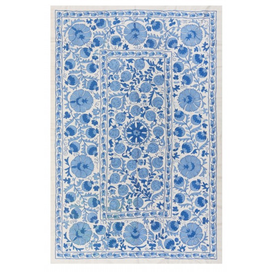 Central Asian Suzani Textile. Embroidered Cotton & Silk Bed Cover, Wall Hanging Central Asian Suzani Textile. Embroidered Cotton & Silk Bed Cover, Wall Hanging