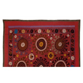 Hand Embroidered Silk and Cotton Bedspread. Vintage Wall Hanging. Uzbek Tablecloth in Red