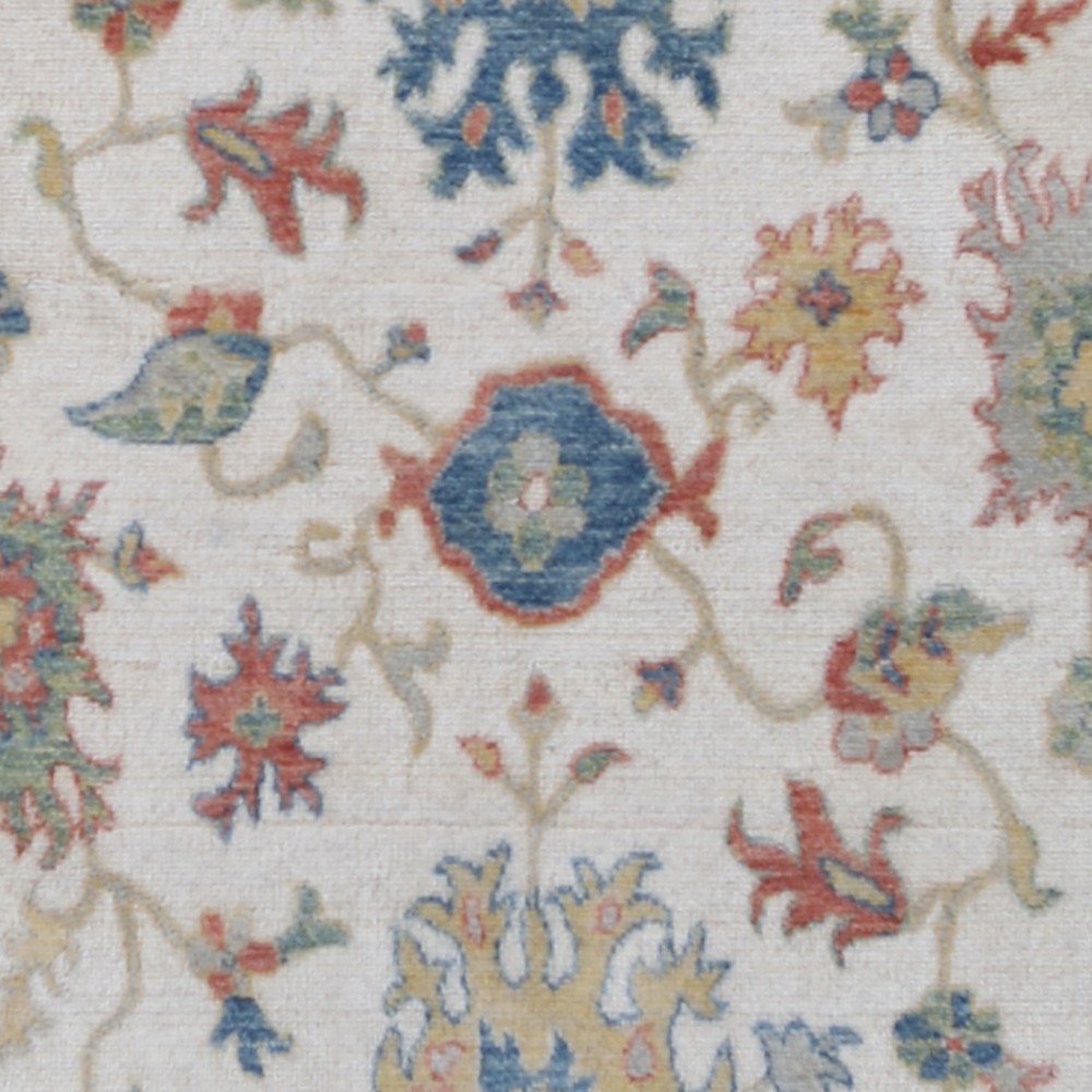 Contemporary Turkish Rug | Elegant Floral Design | 100% Wool Oushak Accent Rug Contemporary Turkish Rug | Elegant Floral Design | 100% Wool Oushak Accent Rug