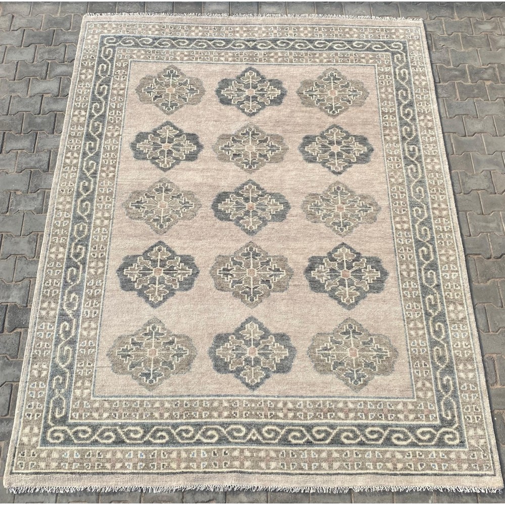 Hand-Knotted Oushak Wool Area Rug for Living Room, Decorative Geometric Design Carpet Hand-Knotted Oushak Wool Area Rug for Living Room, Decorative Geometric Design Carpet