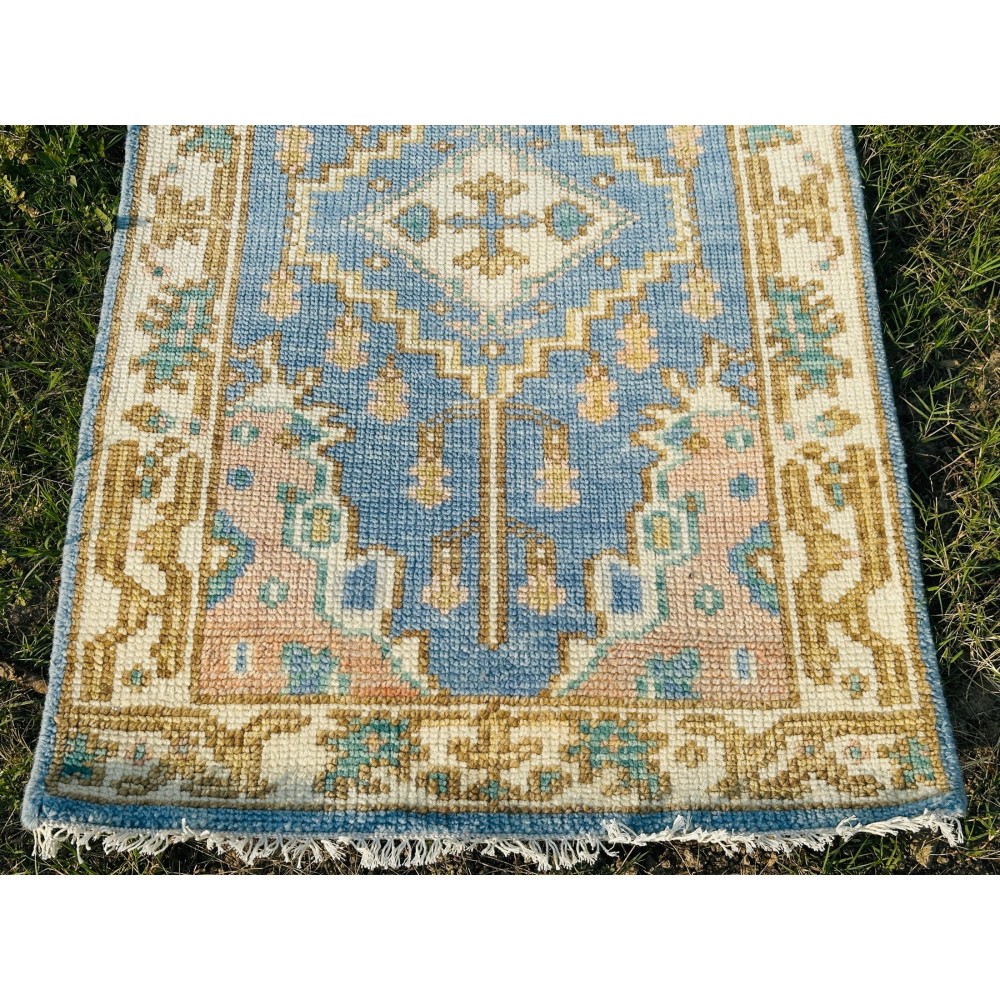 Hand-Knotted Oushak Wool Area Rug, Blue Medallion Design Accent Rug for Entryway Hand-Knotted Oushak Wool Area Rug, Blue Medallion Design Accent Rug for Entryway