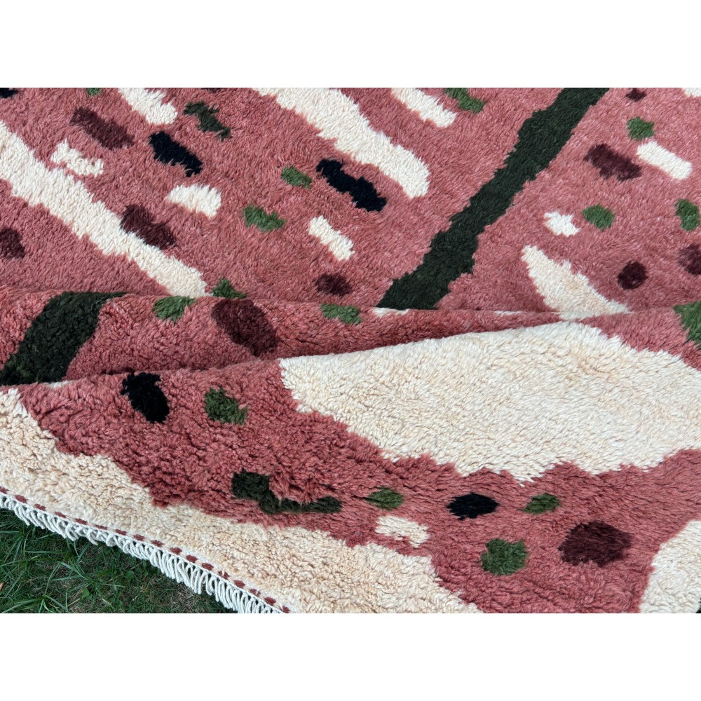 Botanical Hand-Knotted 100% Wool Leaf Area Rug in Blush Pink & Ivory Botanical Hand-Knotted 100% Wool Leaf Area Rug in Blush Pink & Ivory