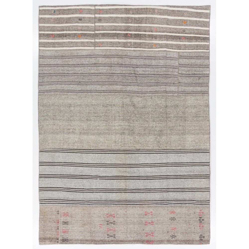 Vintage Gray Kilim Rug. Handwoven Wool, Cotton & Goat Hair Turkish Flat-Weave Carpet Vintage Gray Kilim Rug. Handwoven Wool, Cotton & Goat Hair Turkish Flat-Weave Carpet