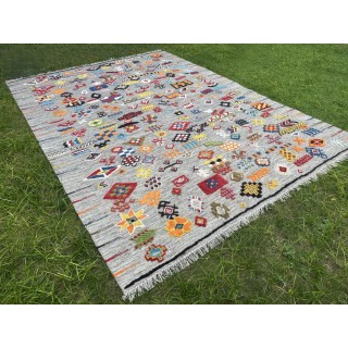 Multicolored Handknotted 100% Wool Rug. Gray Geometric Carpet. Handwoven Tribal Kilim Multicolored Handknotted 100% Wool Rug. Gray Geometric Carpet. Handwoven Tribal Kilim