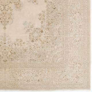 One-of-a-kind Vintage Wool Area Rug. Handmade Turkish Large Carpet for Farmhouse & Country Style Decoration One-of-a-kind Vintage Wool Area Rug. Handmade Turkish Large Carpet for Farmhouse & Country Style Decoration