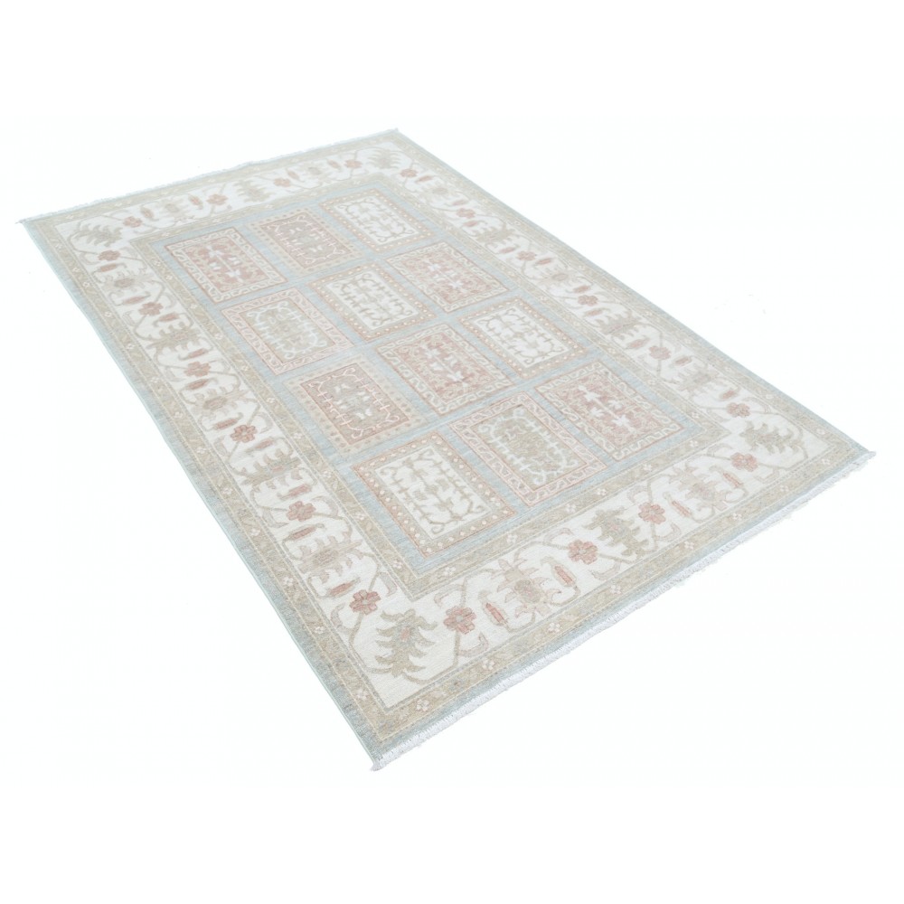 Hand Knotted Wool Area Rug in Soft Tones for Living Room Hand Knotted Wool Area Rug in Soft Tones for Living Room