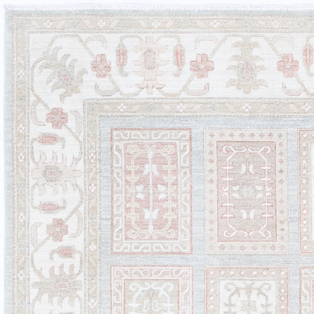 Hand Knotted Wool Area Rug in Soft Tones for Living Room Hand Knotted Wool Area Rug in Soft Tones for Living Room