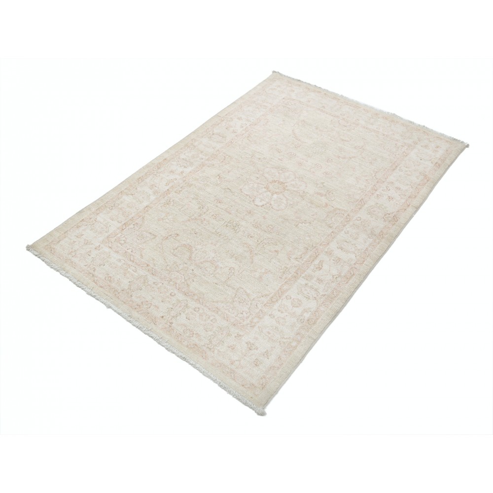 Traditional Hand Knotted Accent Rug | Floral Wool Area Rug in Soft Tones Traditional Hand Knotted Accent Rug | Floral Wool Area Rug in Soft Tones
