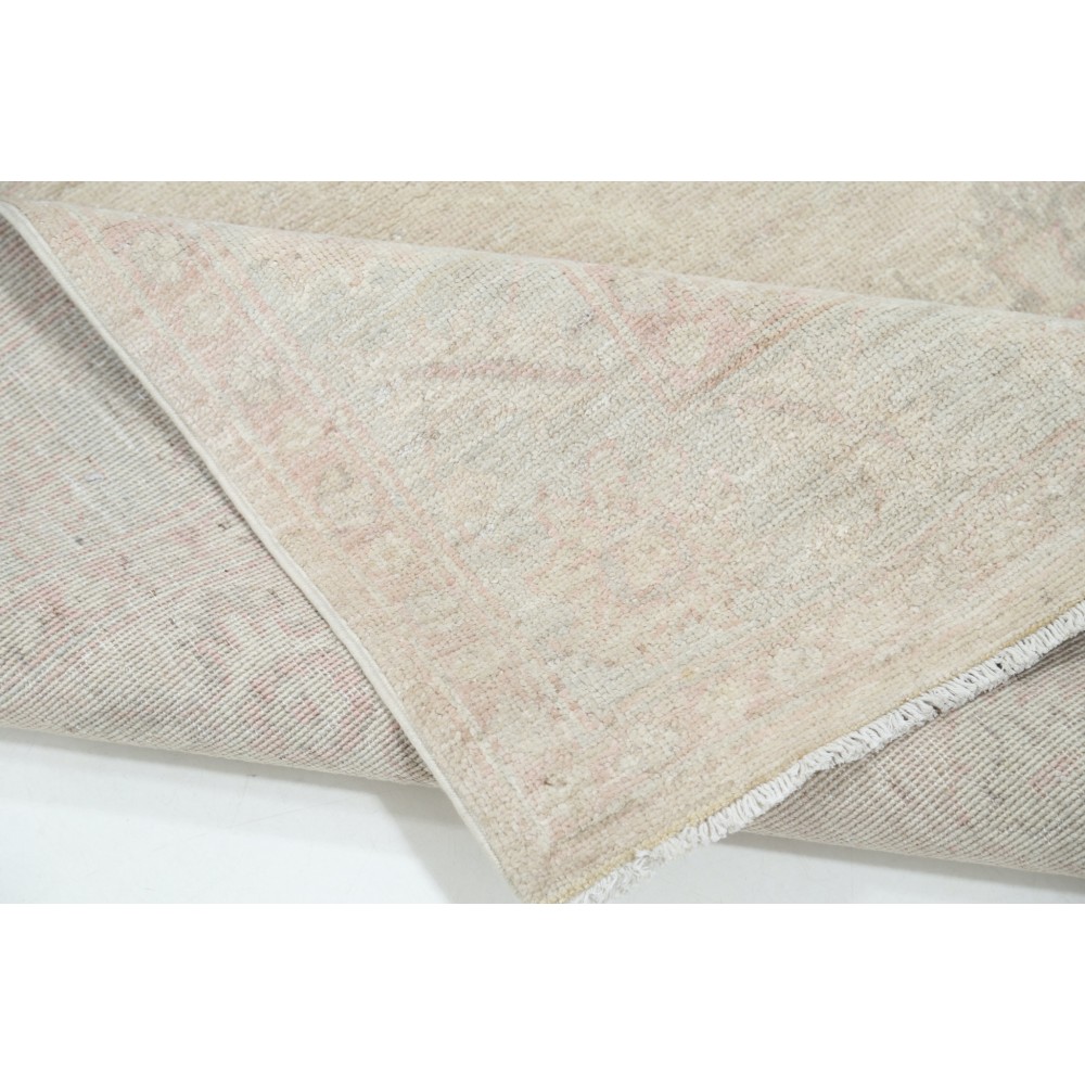Traditional Handknotted Floral Wool Area Rug in Beige, 100% Wool