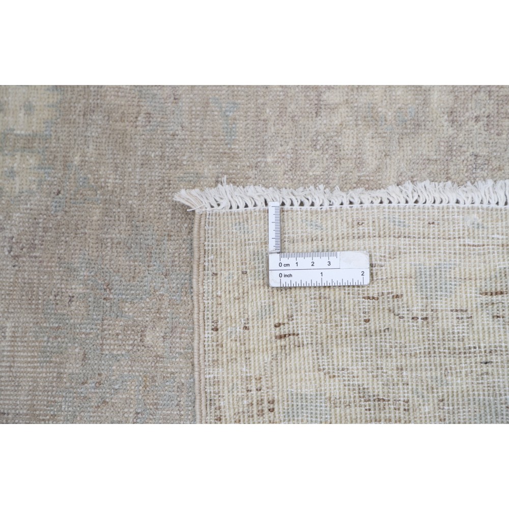 Traditional Handknotted Turkish Small Rug | Beige Accent Rug | New Condition | 100% Wool Traditional Handknotted Turkish Small Rug | Beige Accent Rug | New Condition | 100% Wool