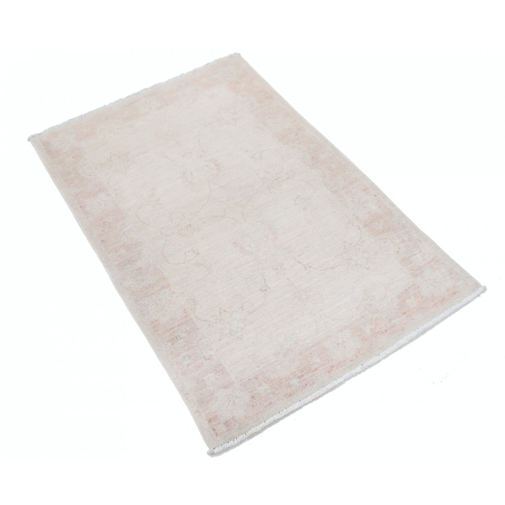 Traditional Beige Oushak Wool Rug | Hand Knotted Accent Rug for Home Decor Traditional Beige Oushak Wool Rug | Hand Knotted Accent Rug for Home Decor
