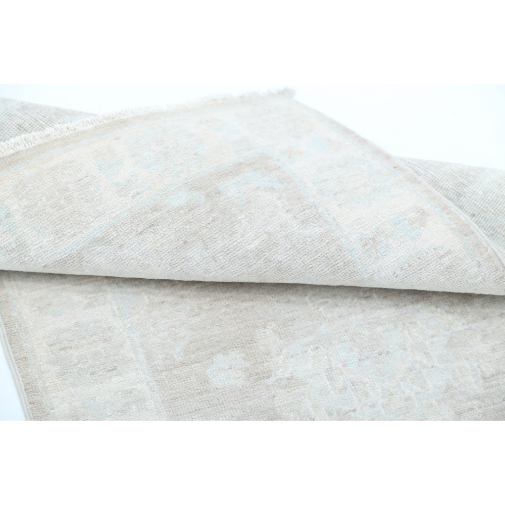 Floral Patterned Oushak Accent Rug | Hand Knotted Turkish Rug in Soft Tones | 100% Wool