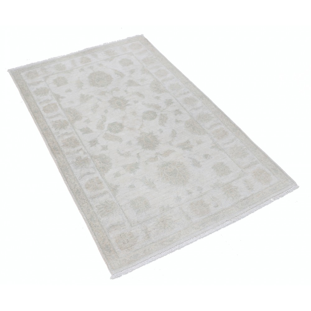 Traditional Handknotted Accent Rug for Entryway | Beige Bedside Rug | 100% Wool Traditional Handknotted Accent Rug for Entryway | Beige Bedside Rug | 100% Wool