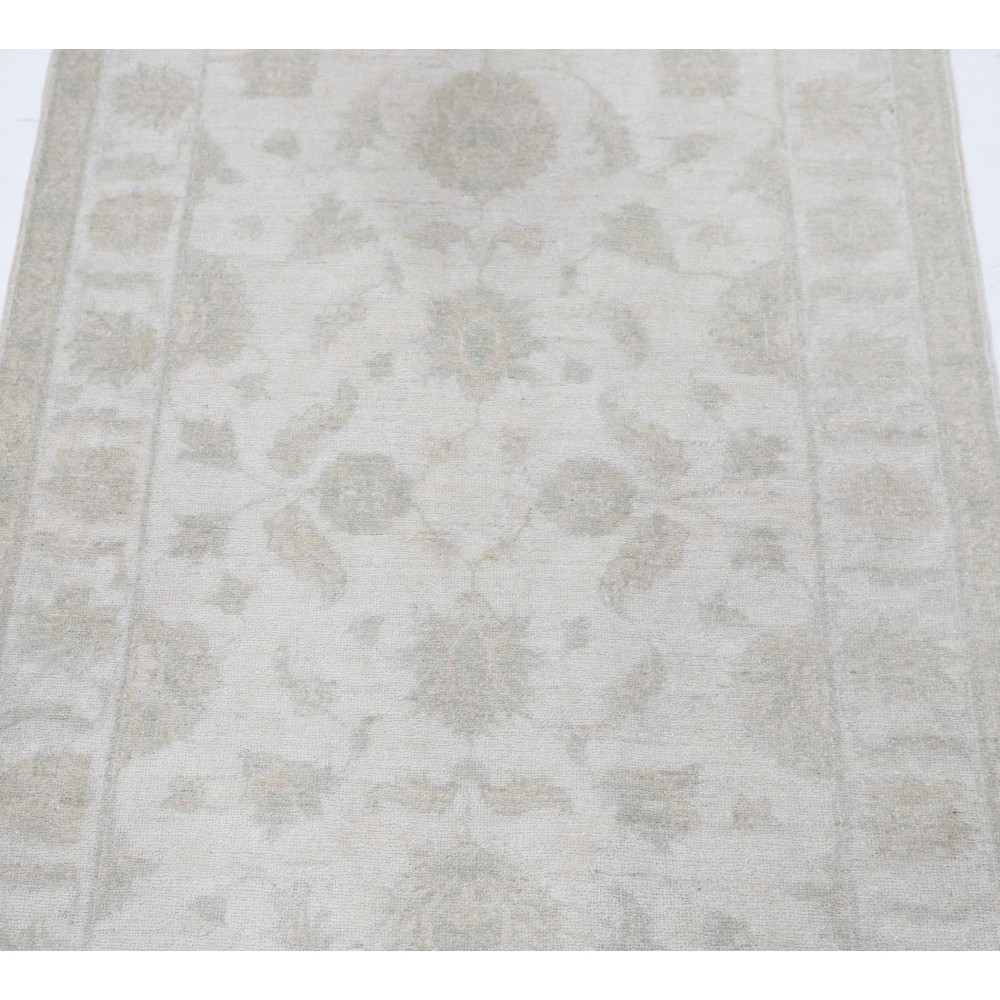 Traditional Handknotted Accent Rug for Entryway | Beige Bedside Rug | 100% Wool Traditional Handknotted Accent Rug for Entryway | Beige Bedside Rug | 100% Wool