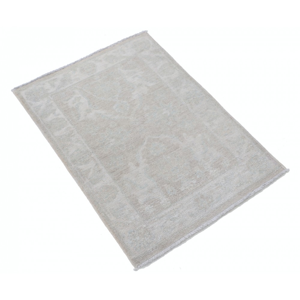 Traditional Beige Turkish Accent Rug | Decorative Hand Knotted Rug | 100% Wool Traditional Beige Turkish Accent Rug | Decorative Hand Knotted Rug | 100% Wool