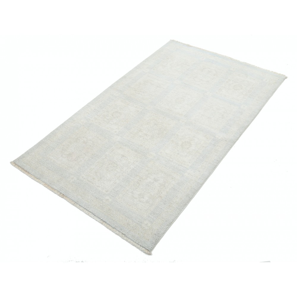 Traditional Hand Knotted Accent Rug | Floral Wool Area Rug in Soft Tones Traditional Hand Knotted Accent Rug | Floral Wool Area Rug in Soft Tones
