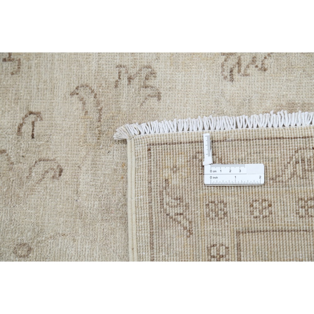 Handknotted Traditional Beige Large Area Rug for Home Decor | 100% Wool Carpet Handknotted Traditional Beige Large Area Rug for Home Decor | 100% Wool Carpet