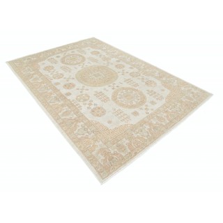 Traditional Hand Knotted Beige Area Rug | Geometric Medallion Design Carpet