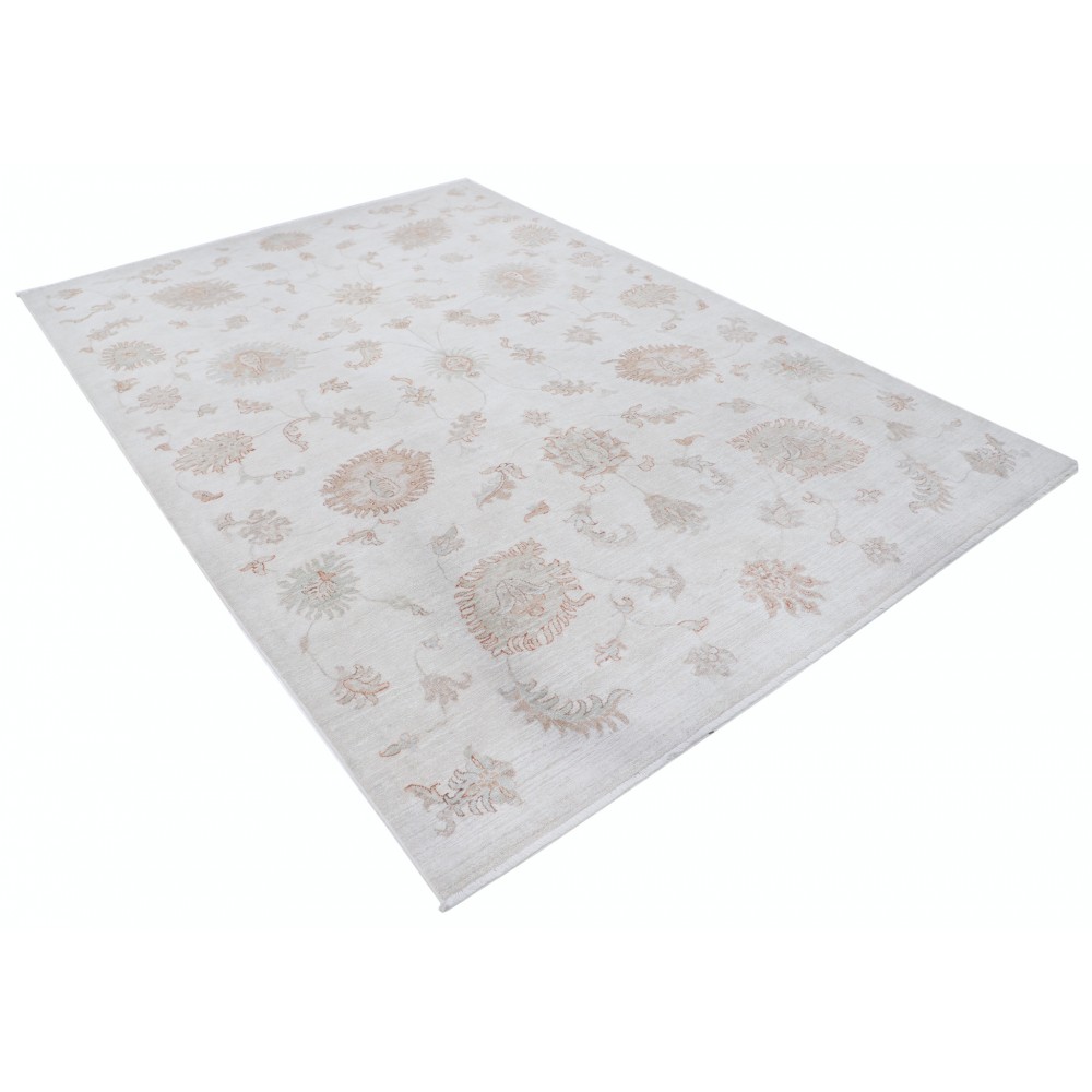 Hand Knotted Large Area Rug with Floral Design | Traditional Beige Wool Carpet Hand Knotted Large Area Rug with Floral Design | Traditional Beige Wool Carpet