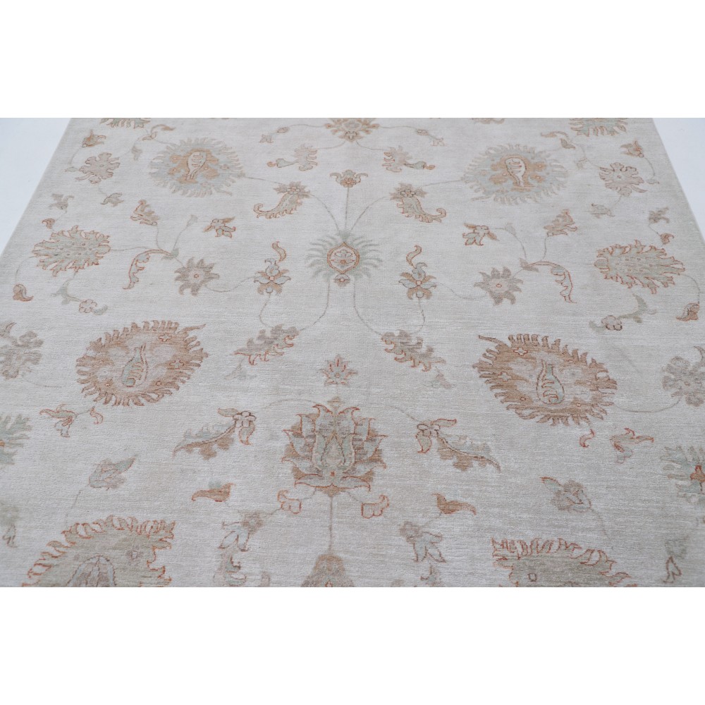Hand Knotted Large Area Rug with Floral Design | Traditional Beige Wool Carpet Hand Knotted Large Area Rug with Floral Design | Traditional Beige Wool Carpet