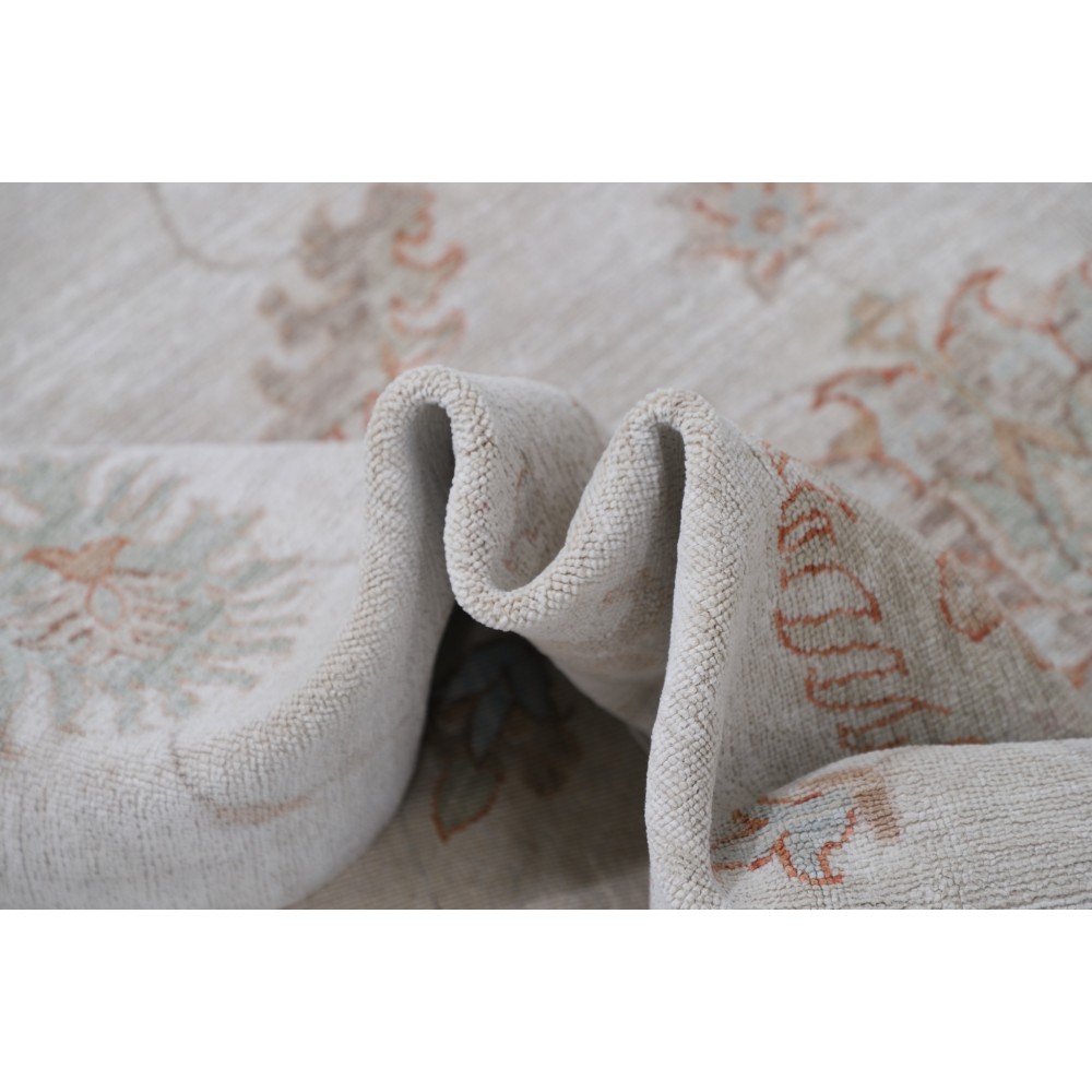 Hand Knotted Large Area Rug with Floral Design | Traditional Beige Wool Carpet Hand Knotted Large Area Rug with Floral Design | Traditional Beige Wool Carpet